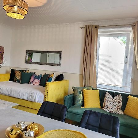 4 Bedrooms Apartment By Sensational Stay Short Lets & Serviced Accommodation EDI Exterior foto