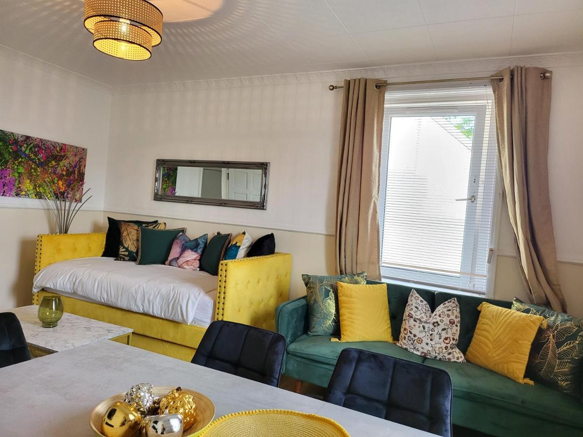 4 Bedrooms Apartment By Sensational Stay Short Lets & Serviced Accommodation EDI Exterior foto